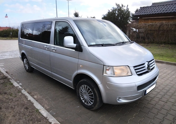 Volkswagen Caravelle cena 36900 przebieg: 296000, rok produkcji 2004 z Działoszyn małe 254